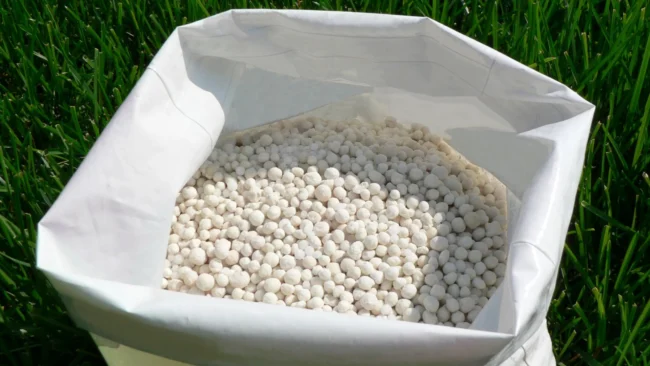 banner-bag-of-granular-fertilizer